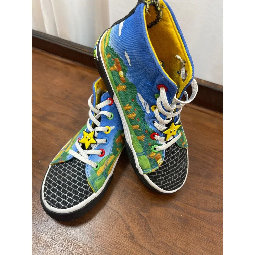 Ground Up Super Mario Kid's Size 2 Casual Shoes Back Zip Sneakers Hightop Clean